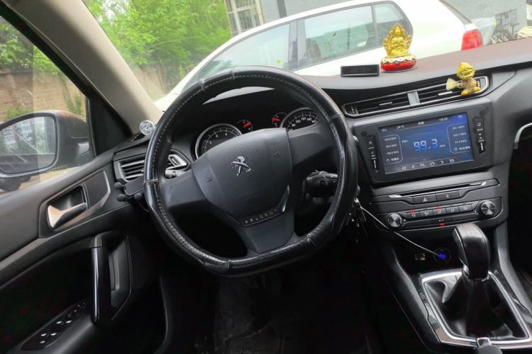 Used Peugeot 408 2014 1.8L Manual Leading Edition Steering Wheel