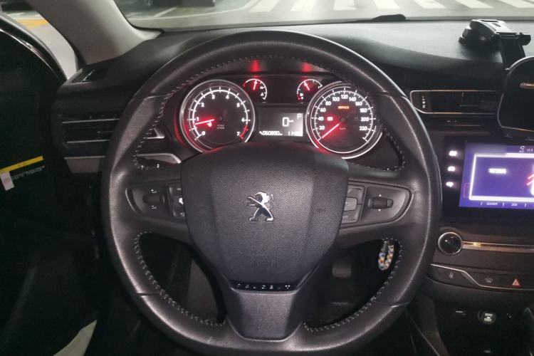 Used Peugeot 408 2014 1.8L Automatic Luxury Edition Steering Wheel