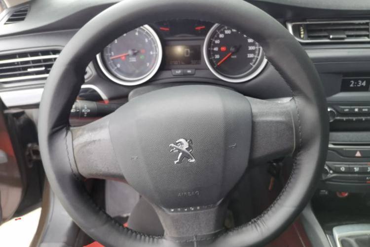 Used Peugeot 408 2014 1.8L Manual Leading Edition Steering Wheel