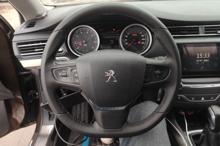 Used Peugeot 408 2014 1.8L Automatic Luxury Edition Steering Wheel