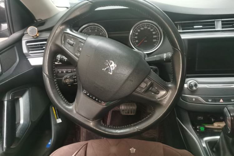 Used Peugeot 408 2014 1.8L Automatic Luxury Edition Steering Wheel