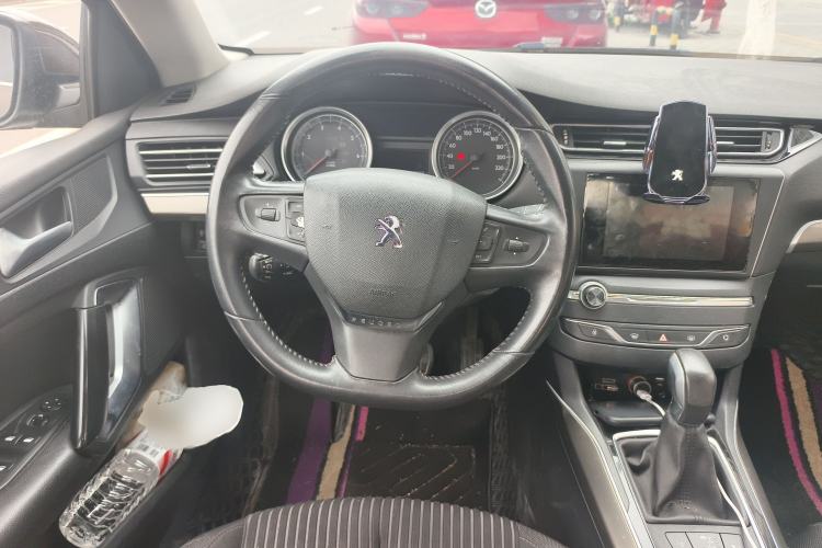 Used Peugeot 408 2014 1.8L Automatic Luxury Edition Steering Wheel