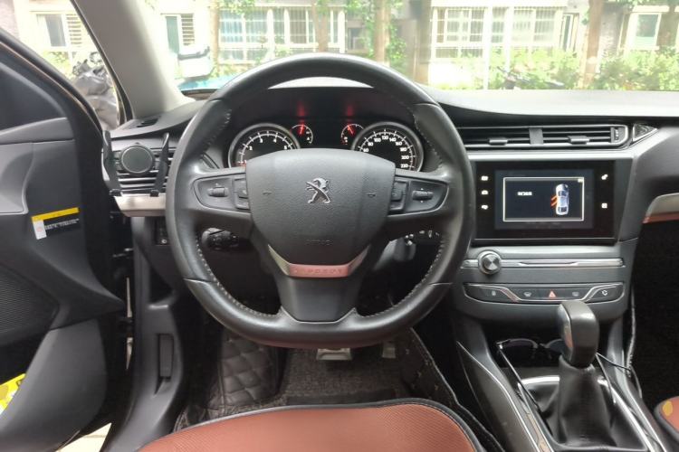 Used Peugeot 408 2014 1.8L Automatic Luxury Edition Steering Wheel