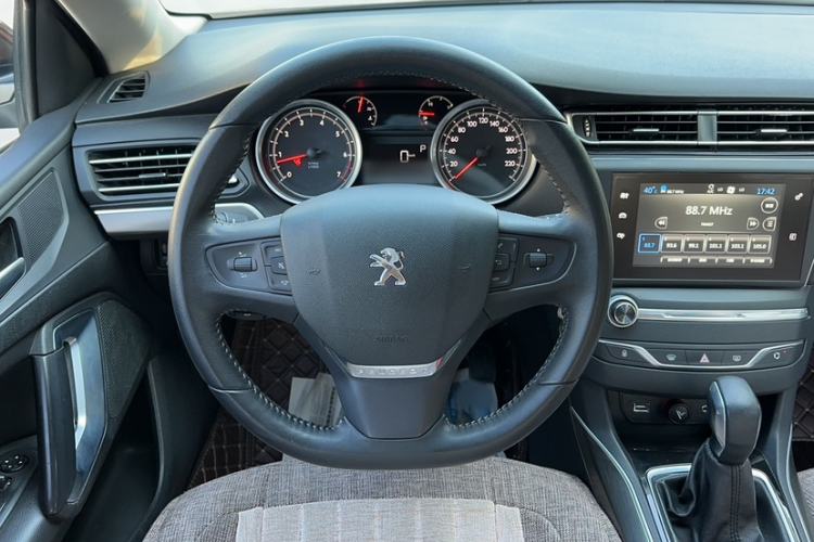Used Peugeot 408 2014 1.8L Automatic Luxury Edition Steering Wheel