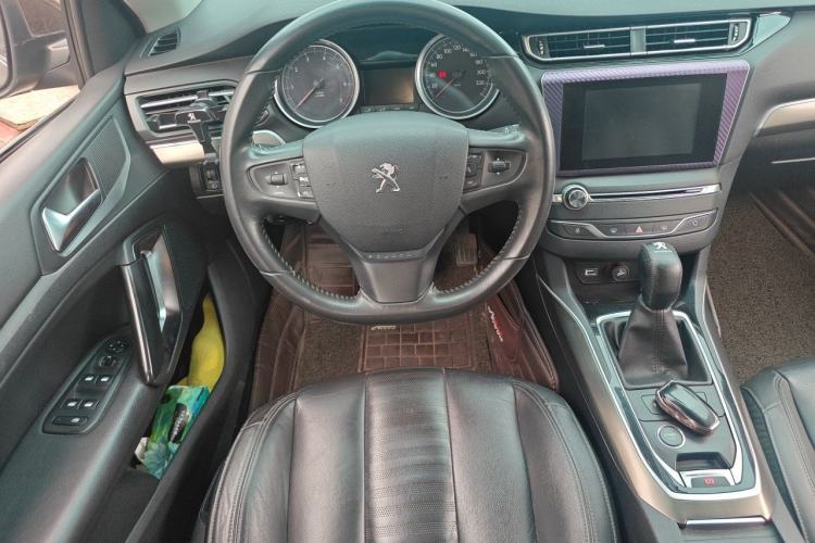Used Peugeot 408 2014 1.6T Automatic Prestige Edition Steering Wheel