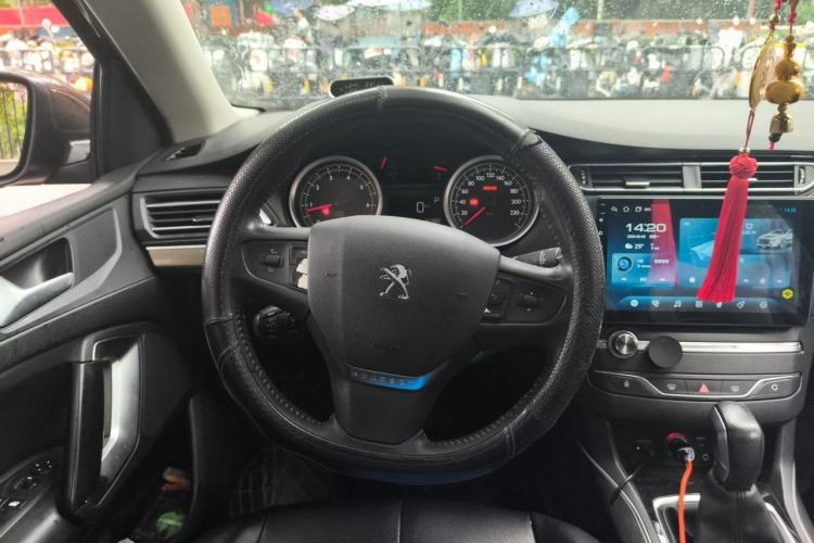 Used Peugeot 408 2014 1.8L Automatic Luxury Edition Steering Wheel