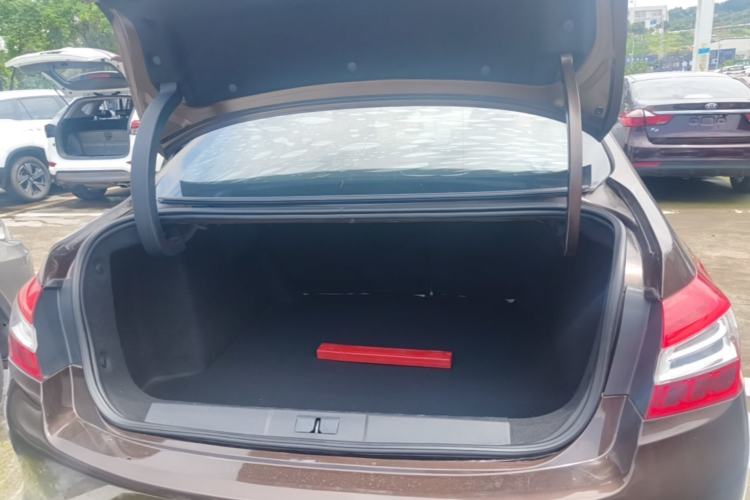 Used Peugeot 408 2014 1.8L Automatic Luxury Edition Trunk
