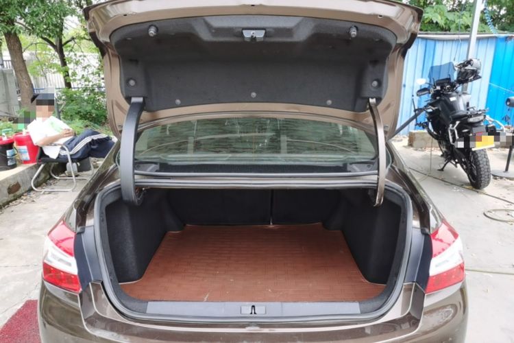 Used Peugeot 408 2014 1.8L Automatic Luxury Edition Trunk