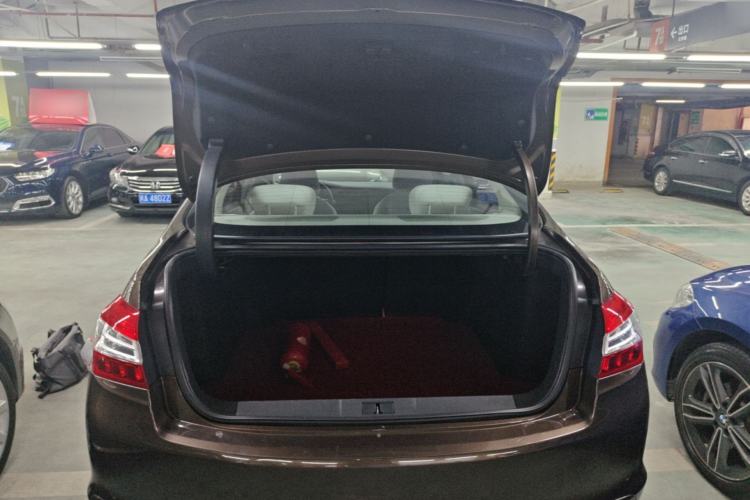 Used Peugeot 408 2014 1.8L Automatic Luxury Edition Trunk