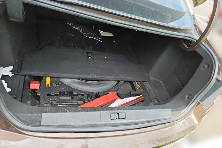 Used Peugeot 408 2014 1.8L Automatic Luxury Edition Trunk