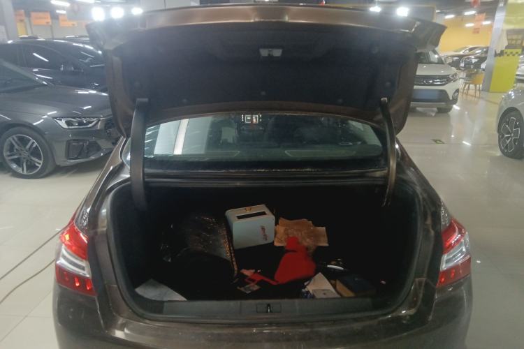 Used Peugeot 408 2014 1.8L Automatic Luxury Edition Trunk
