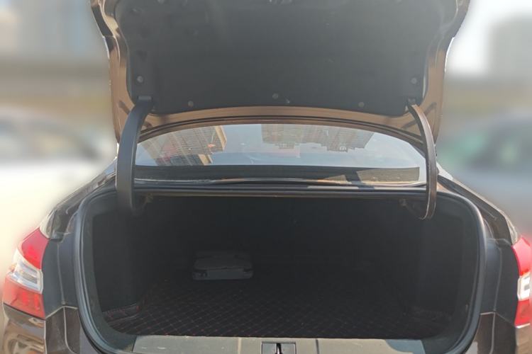 Used Peugeot 408 2014 1.8L Automatic Luxury Edition Trunk