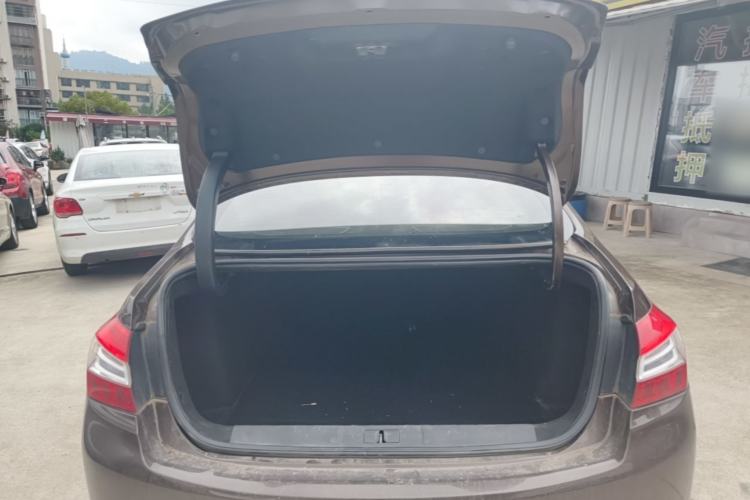 Used Peugeot 408 2014 1.8L Automatic Luxury Edition Trunk