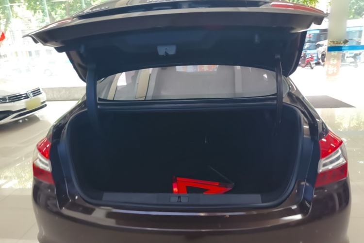 Used Peugeot 408 2014 1.6T Automatic Prestige Edition Trunk