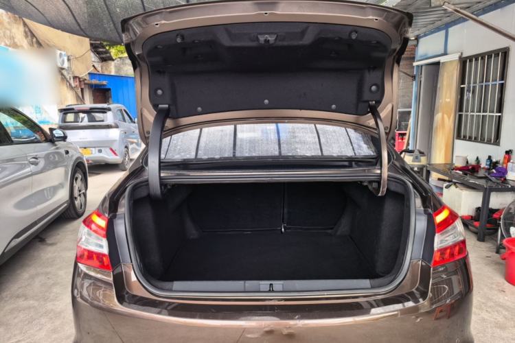 Used Peugeot 408 2014 1.8L Automatic Luxury Edition Trunk