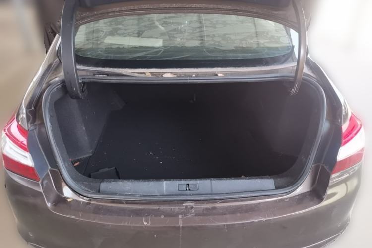 Used Peugeot 408 2014 1.8L Automatic Luxury Edition Trunk
