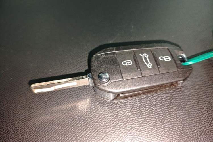 Used Peugeot 408 2014 1.8L Automatic Luxury Edition Vehicle Key