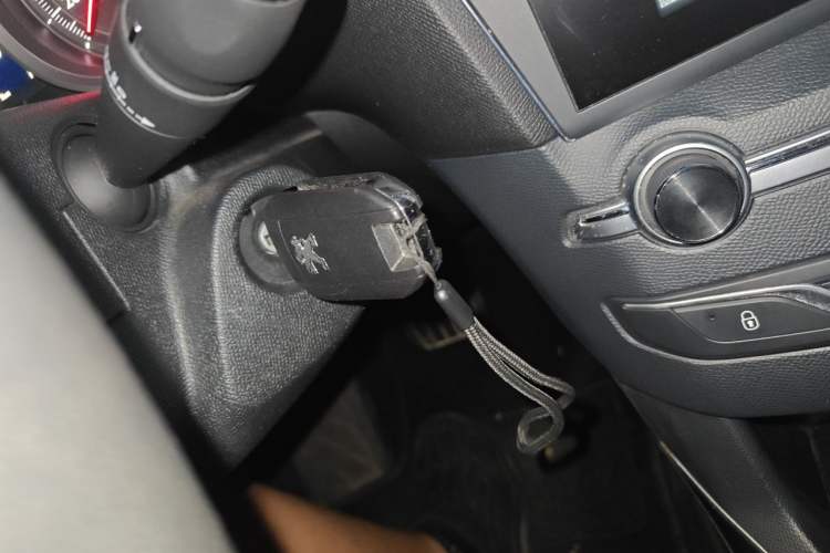 Used Peugeot 408 2014 1.8L Automatic Luxury Edition Vehicle Key