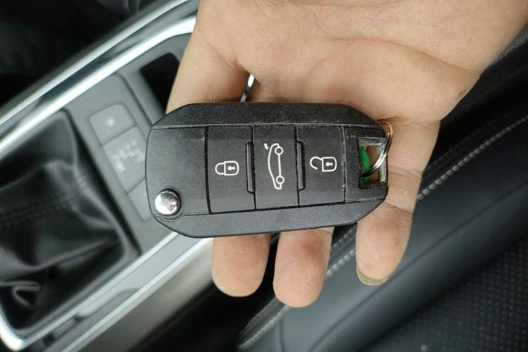 Used Peugeot 408 2014 1.8L Automatic Luxury Edition Vehicle Key
