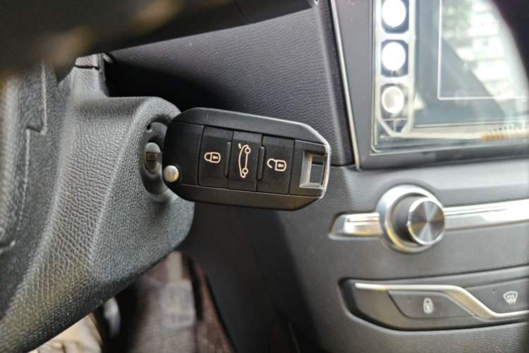 Used Peugeot 408 2014 1.8L Automatic Luxury Edition Vehicle Key