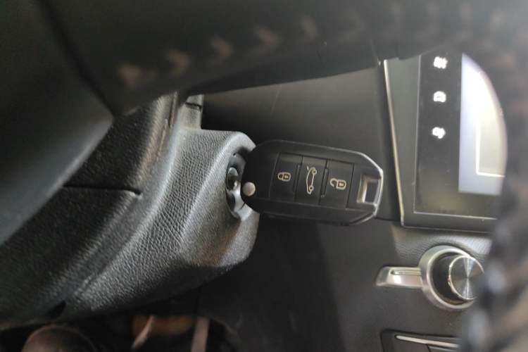 Used Peugeot 408 2014 1.8L Automatic Luxury Edition Vehicle Key