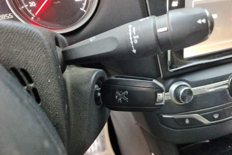 Used Peugeot 408 2014 1.8L Automatic Luxury Edition Vehicle Key