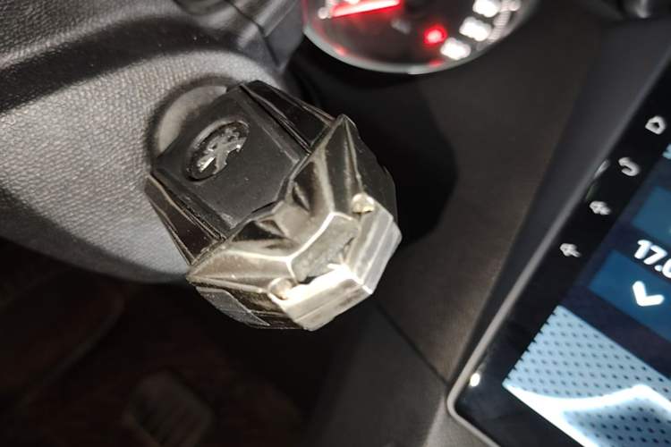 Used Peugeot 408 2014 1.8L Automatic Luxury Edition Vehicle Key