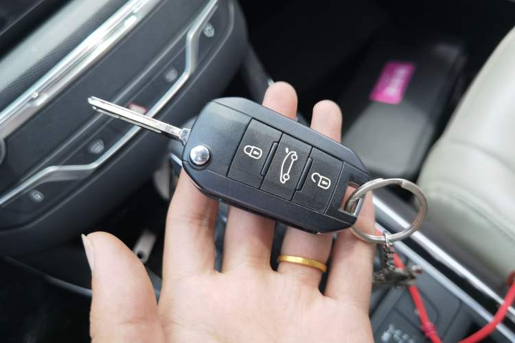 Used Peugeot 408 2014 1.8L Automatic Luxury Edition Vehicle Key