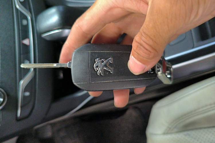 Used Peugeot 408 2014 1.8L Automatic Luxury Edition Vehicle Key