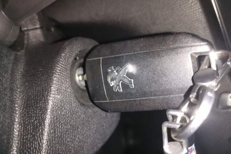 Used Peugeot 408 2014 1.8L Automatic Luxury Edition Vehicle Key