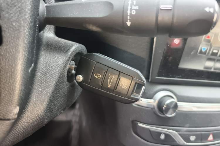 Used Peugeot 408 2014 1.8L Automatic Luxury Edition Vehicle Key