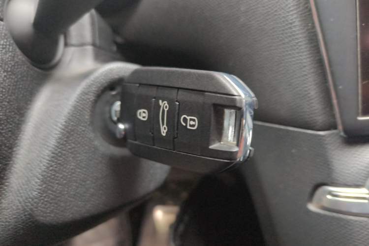 Used Peugeot 408 2014 1.8L Automatic Luxury Edition Vehicle Key