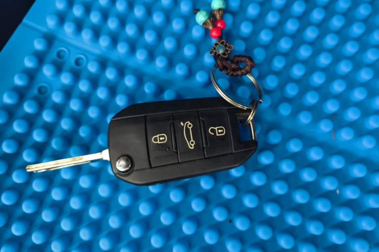 Used Peugeot 408 2014 1.8L Automatic Luxury Edition Vehicle Key