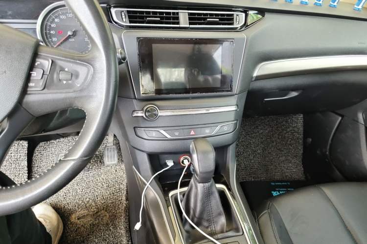 Used Peugeot 408 2014 1.8L Automatic Luxury Edition Audio And AC Panel