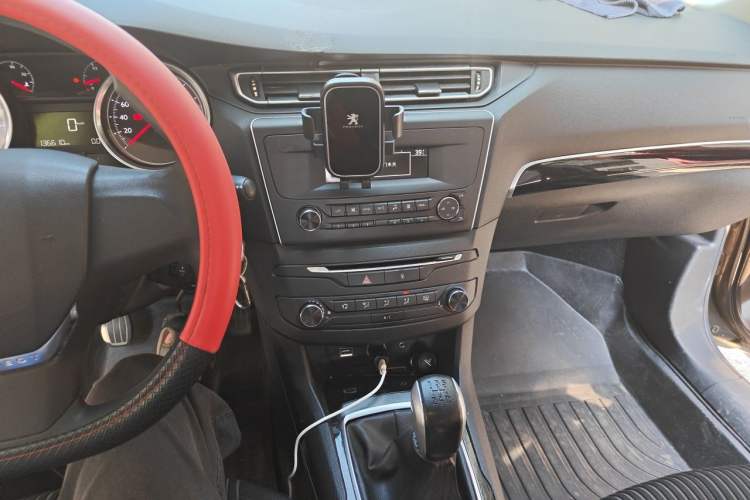 Used Peugeot 408 2014 1.8L Manual Leading Edition Audio And AC Panel