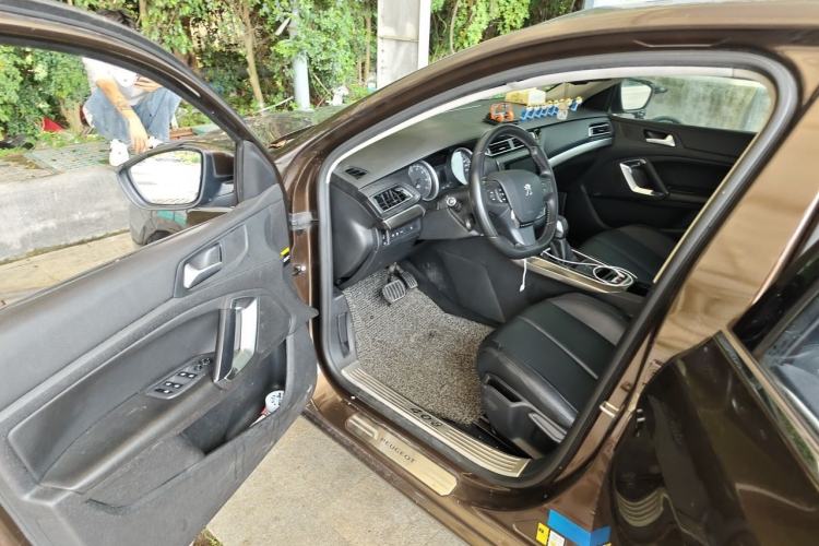 Used Peugeot 408 2014 1.8L Automatic Luxury Edition Driver Seat