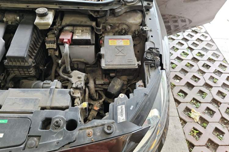 Used Peugeot 408 2014 1.8L Automatic Luxury Edition Engine Bay Left