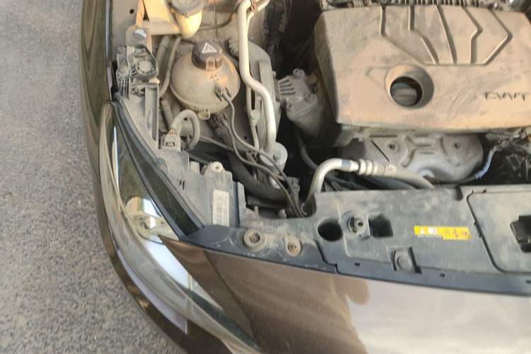Used Peugeot 408 2014 1.8L Automatic Luxury Edition Engine Bay Right