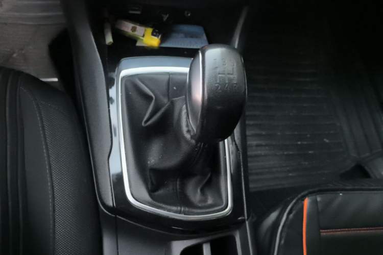 Used Peugeot 408 2014 1.8L Manual Leading Edition Gear Lever