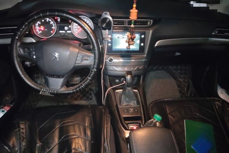 Used Peugeot 408 2014 1.8L Automatic Luxury Edition Interior 2