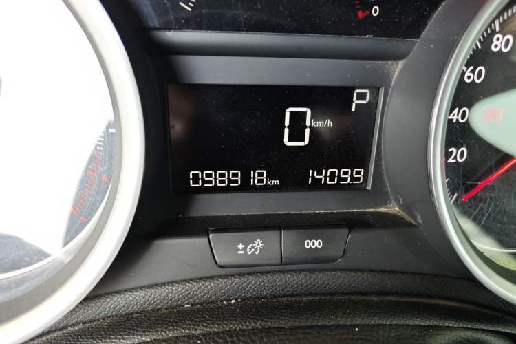 Used Peugeot 408 2014 1.8L Automatic Luxury Edition Odometer Close Up