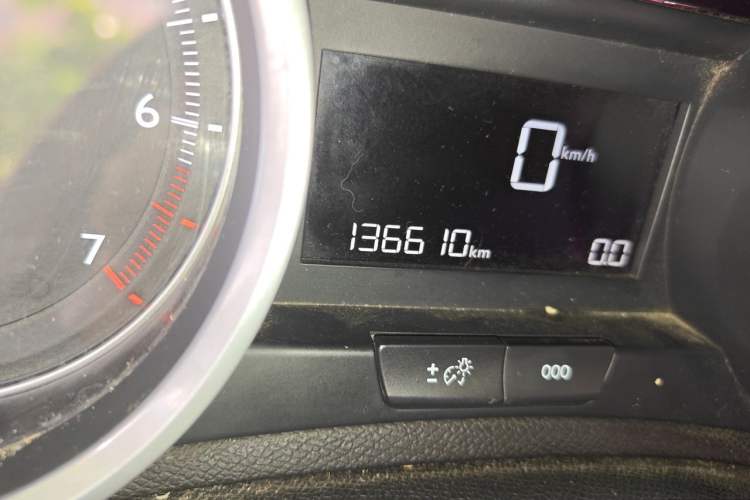 Used Peugeot 408 2014 1.8L Manual Leading Edition Odometer Close Up