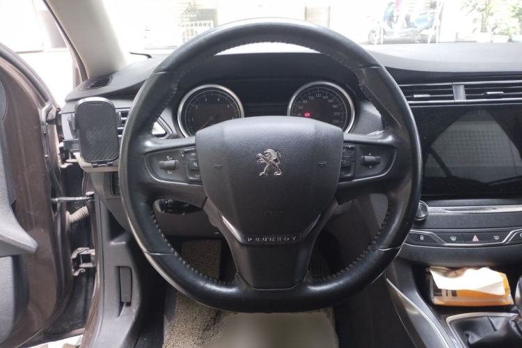 Used Peugeot 408 2014 1.8L Automatic Luxury Edition Steering Wheel