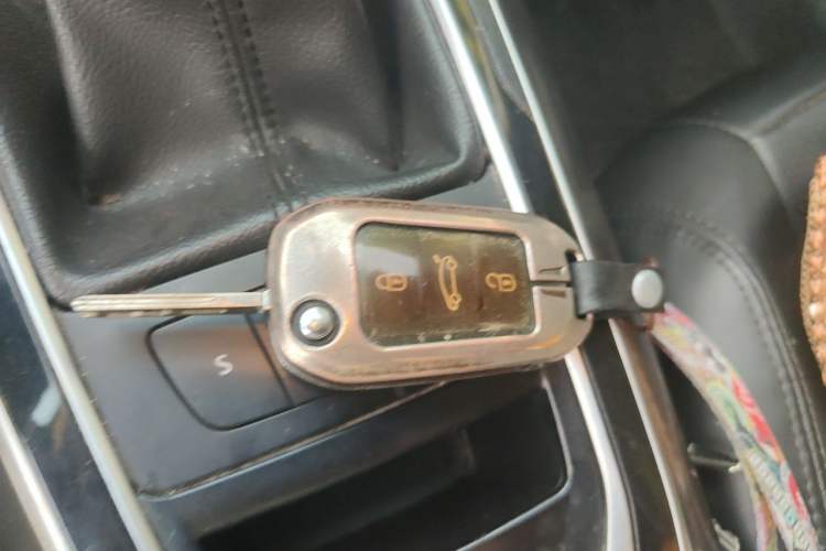 Used Peugeot 408 2014 1.8L Automatic Luxury Edition Vehicle Key