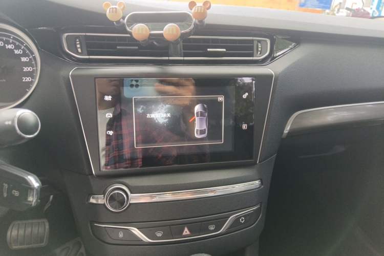 Used Peugeot 408 2014 1.8L Automatic Luxury Edition Audio And AC Panel
