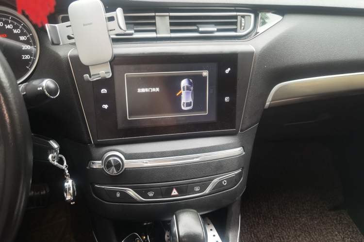 Used Peugeot 408 2014 1.8L Automatic Luxury Edition Audio And AC Panel