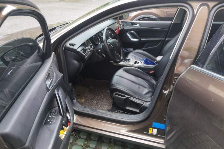 Used Peugeot 408 2014 1.8L Automatic Luxury Edition Driver Seat