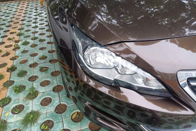 Used Peugeot 408 2014 1.8L Automatic Luxury Edition Right Front Headlight