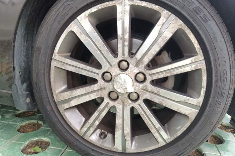 Used Peugeot 408 2014 1.8L Automatic Luxury Edition Right Front Wheel Hub
