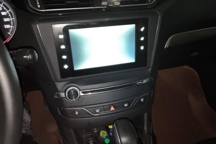 Used Peugeot 408 2014 1.6T Automatic Supreme Edition Audio And AC Panel
